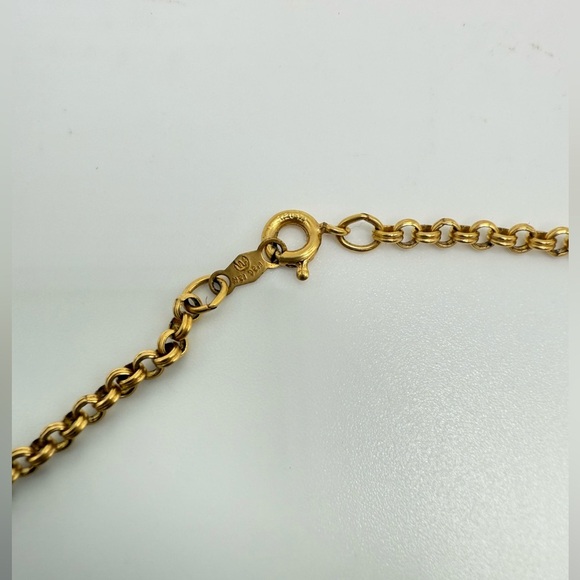 Gold Tooth Pendant Necklace - Picture 4 of 5